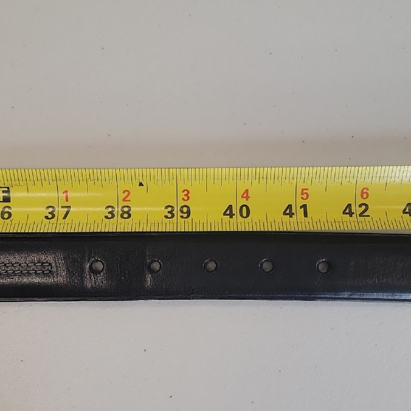 Coach Black and Brown Leather Belt - Picture 8 of 8